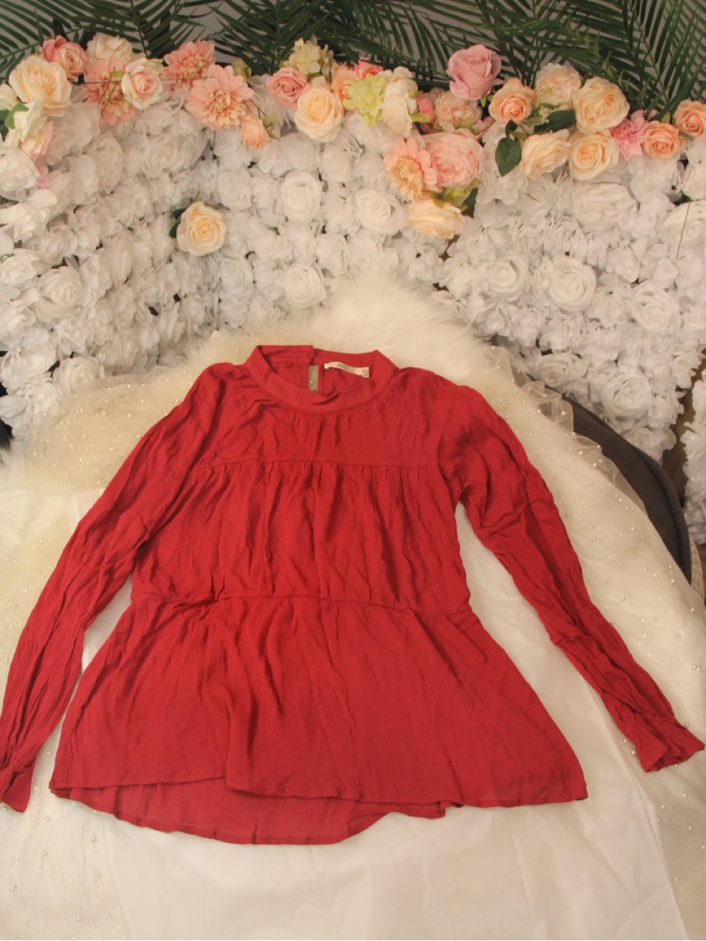 Andrée by Unit Red Top - Picture 3 of 15